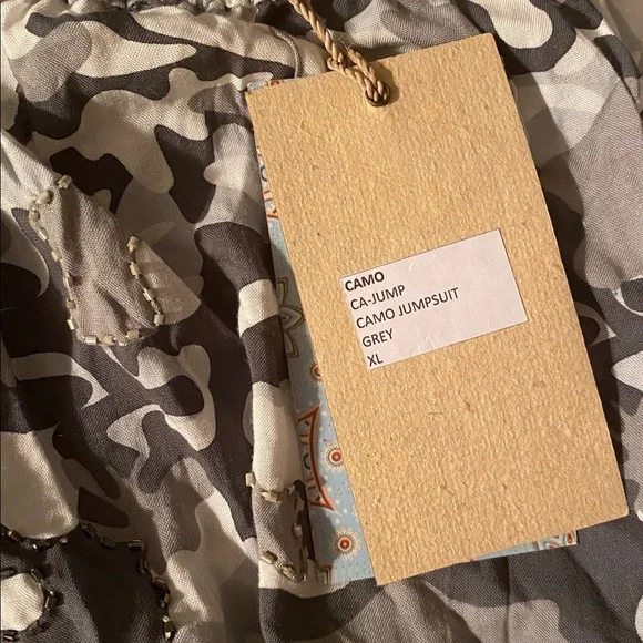Skemo NWT size XL camouflage strapless jumpsuit - Picture 4 of 8